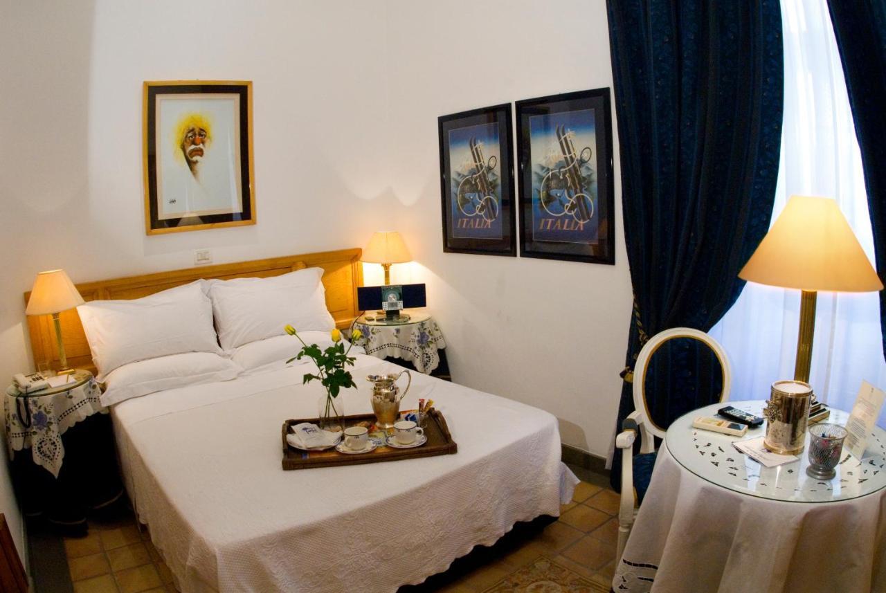 Hotel Locanda Cairoli Rome Exterior photo
