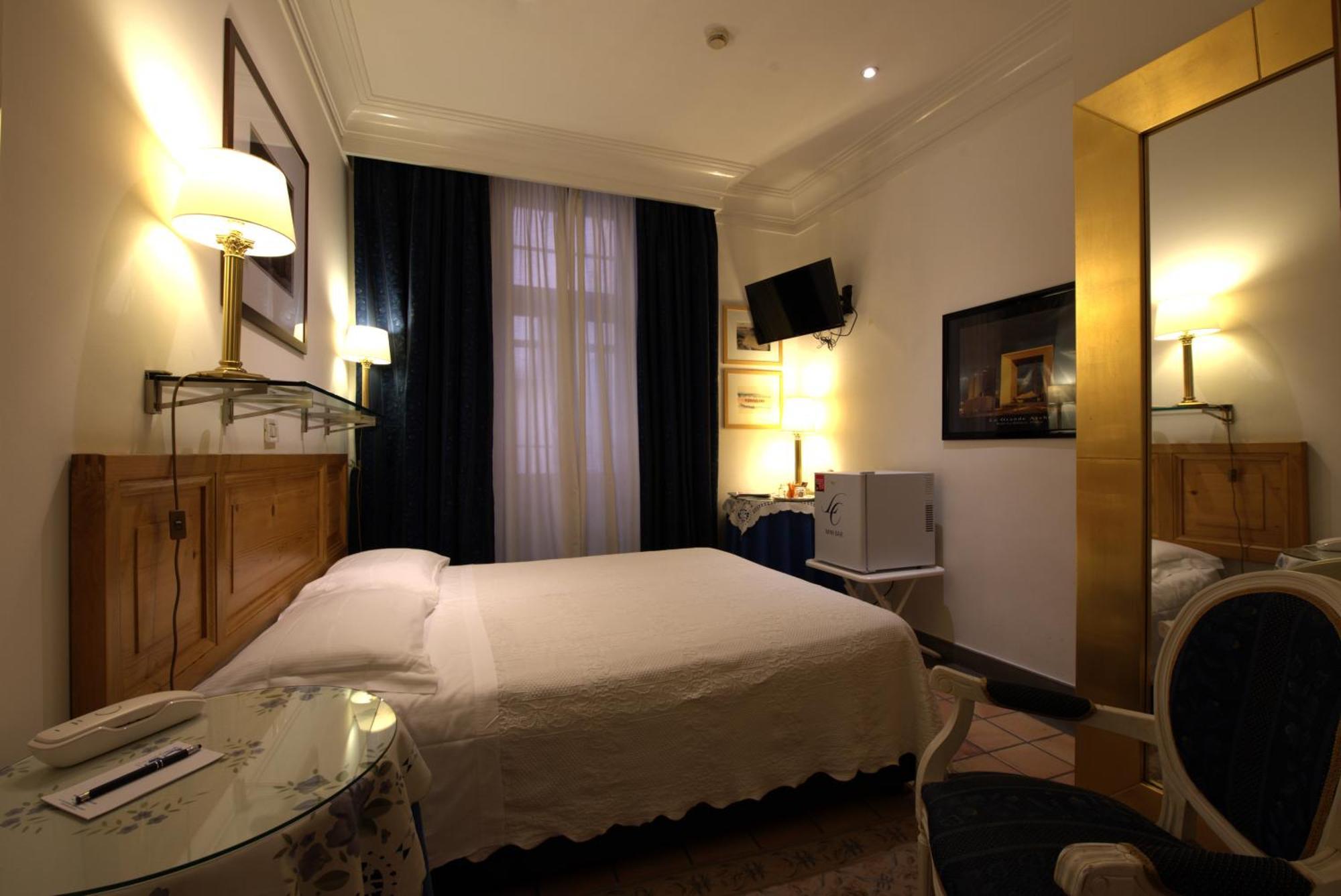 Hotel Locanda Cairoli Rome Exterior photo
